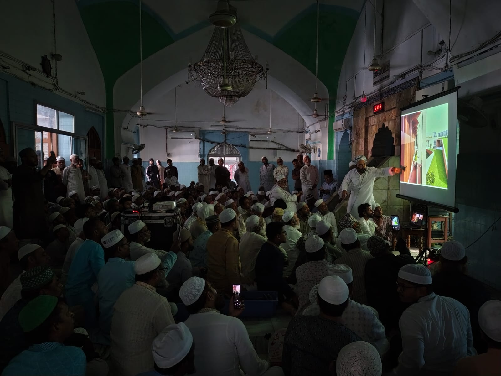 Team Age & Edge presented the Re-envisioning Andarkilla Shahi Jame Mosque